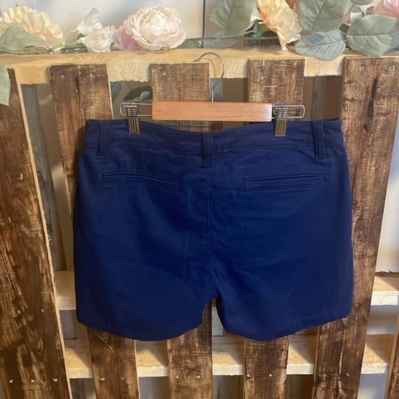Saint John’s Bay short navy mid rise tummy control, pockets, stretch bottom 8 - Picture 10 of 10
